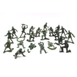Plastic Green Army Men Soldiers 21pc Set Miniature Figurines WWII Military Toys